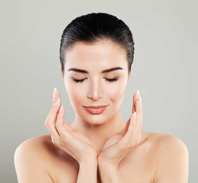 Cliniques Francophones 2025: Natural Botox in Toronto for Busy Women